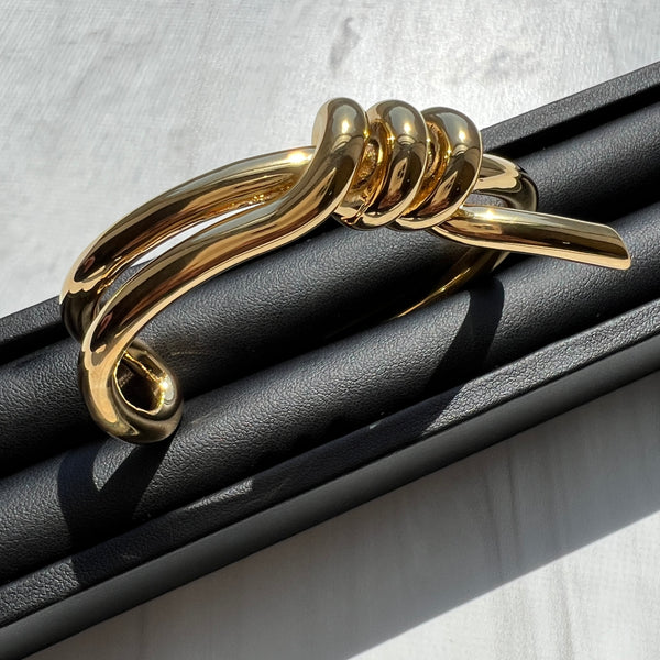 Zara Cuff Bracelet JxALLURE