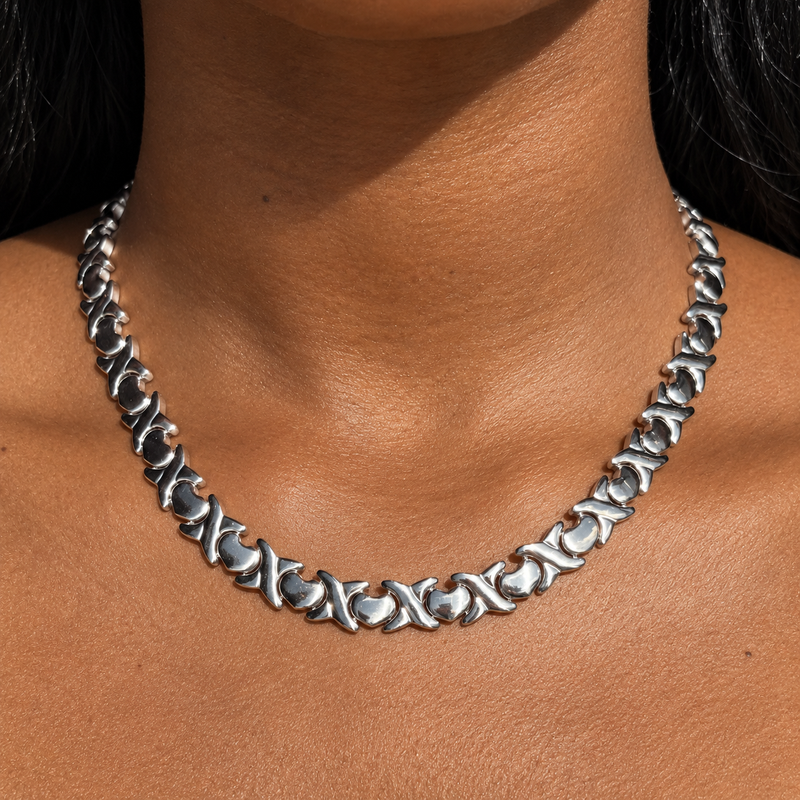 XOXO NECKLACE – JxALLURE