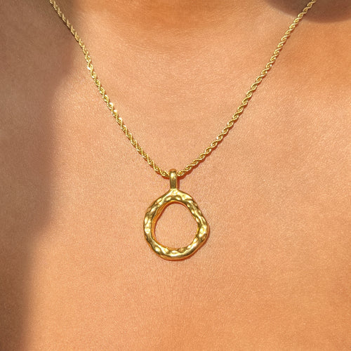 Thea Necklace